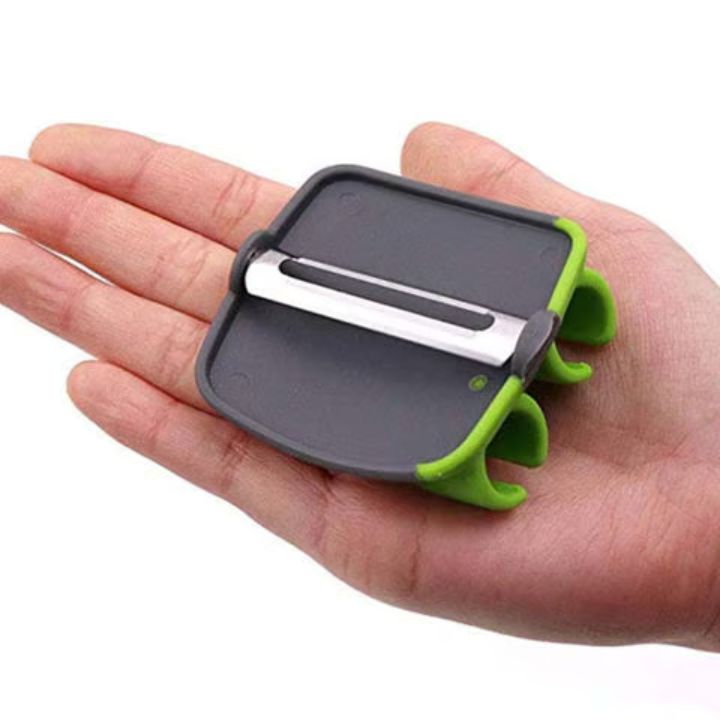Lisslune | Safe peeling with finger grip for fruit and vegetable peeler