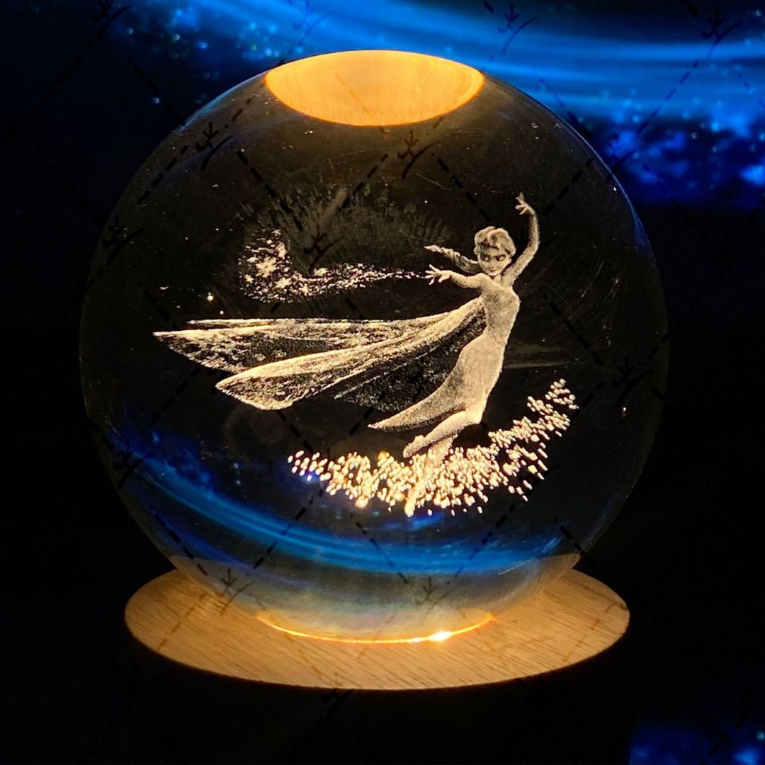 Lisslune | Glowing Moon Crystal Ball