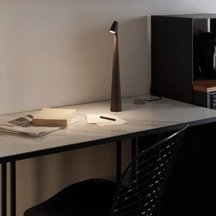 Lisslune | LuminEssence Glow Sculpting Table Lamp