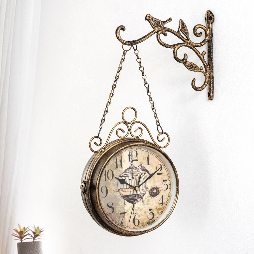 Lisslune | EcoStation - Vintage inspired train station clock