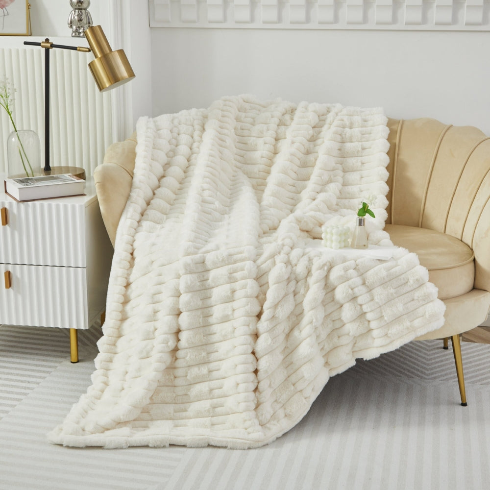 Lisslune | Plush Soft Synthetic Rabbit Blanket