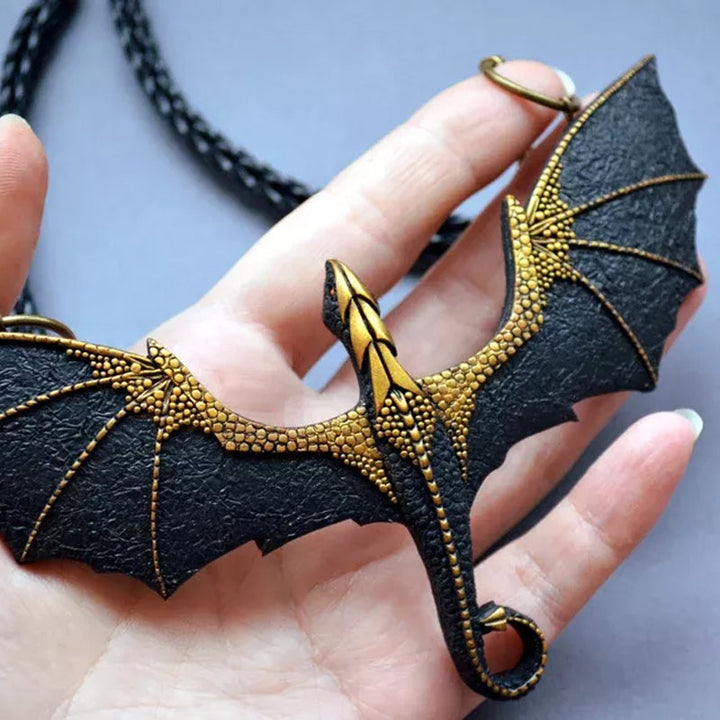 Lisslune | Flying Dragons Necklace