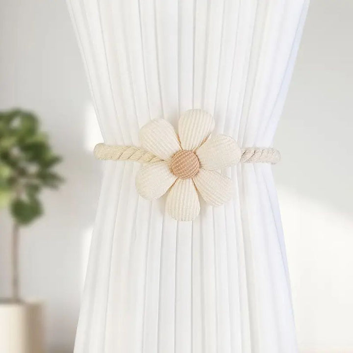 Lisslune | Delicate Flower Magnetic Curtain Tie Back | 2Pcs Set
