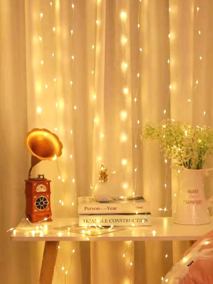 Lisslune | 120 LED 2 x 2M Curtain String Lights - New Lighting