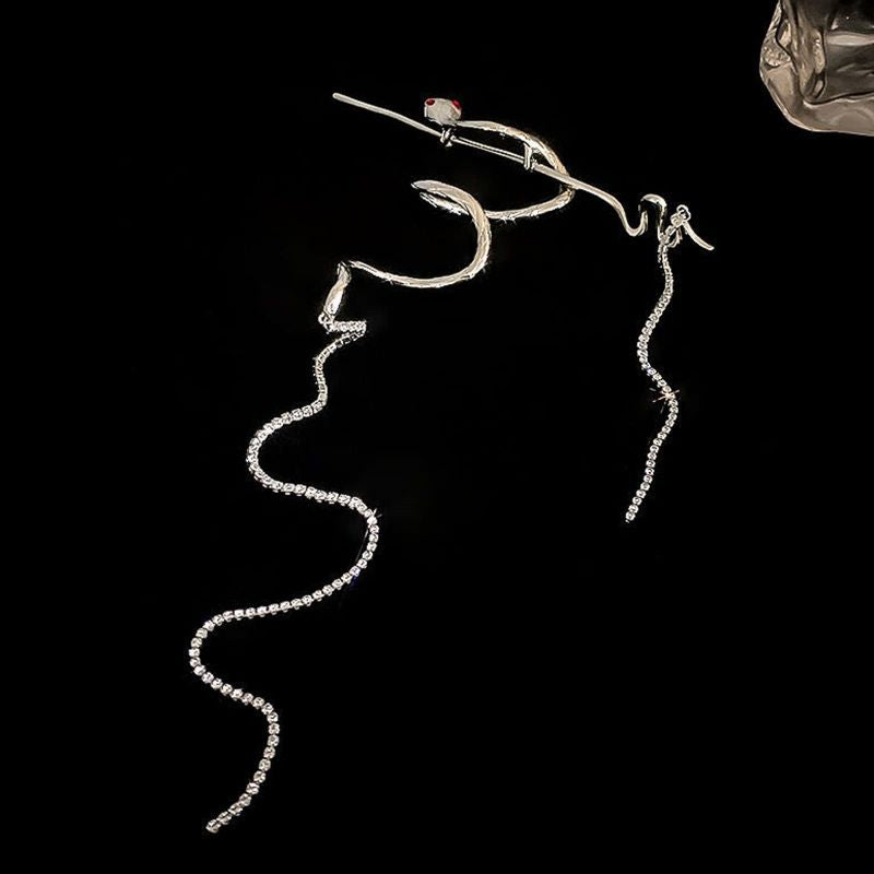 Lisslune | Silver Spiral Snake Tassel Hairpin