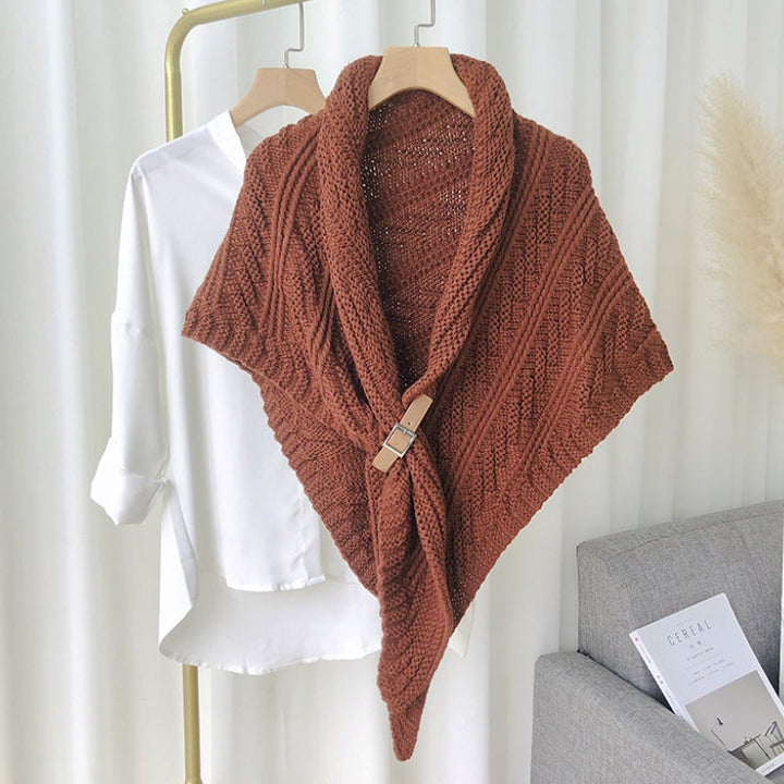Lisslune | Triangular Knit Scarf with Leather Loop