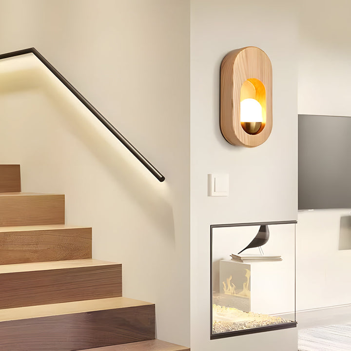Lisslune | Glow - Modern, curved wall light with gentle LED light