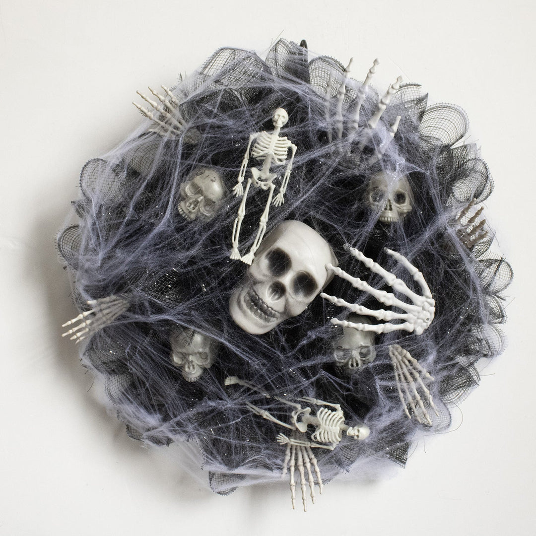 Lisslune | Halloween Wreath – Mesh Skull Garland for Door and Wall Decoration