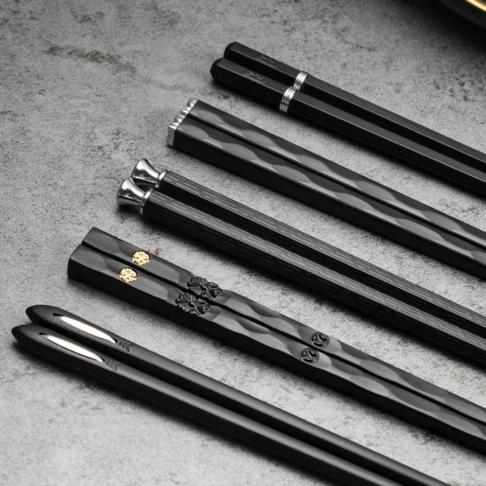 Lisslune | DineLux – Luxurious Chopstick Set with Refined Designs (5 Pairs)