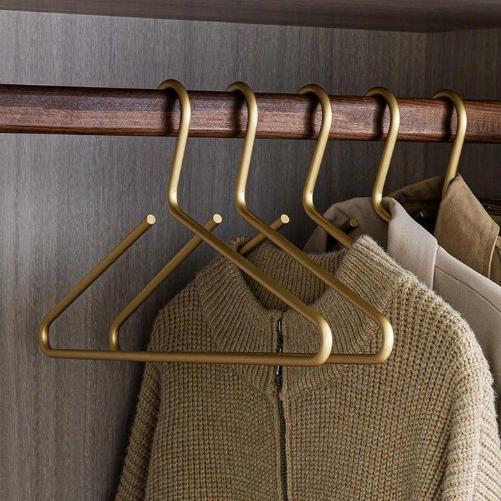 Lisslune | 5 pieces of hangers made of solid matte gold/silver │ Seamless wardrobe organizer made of metal