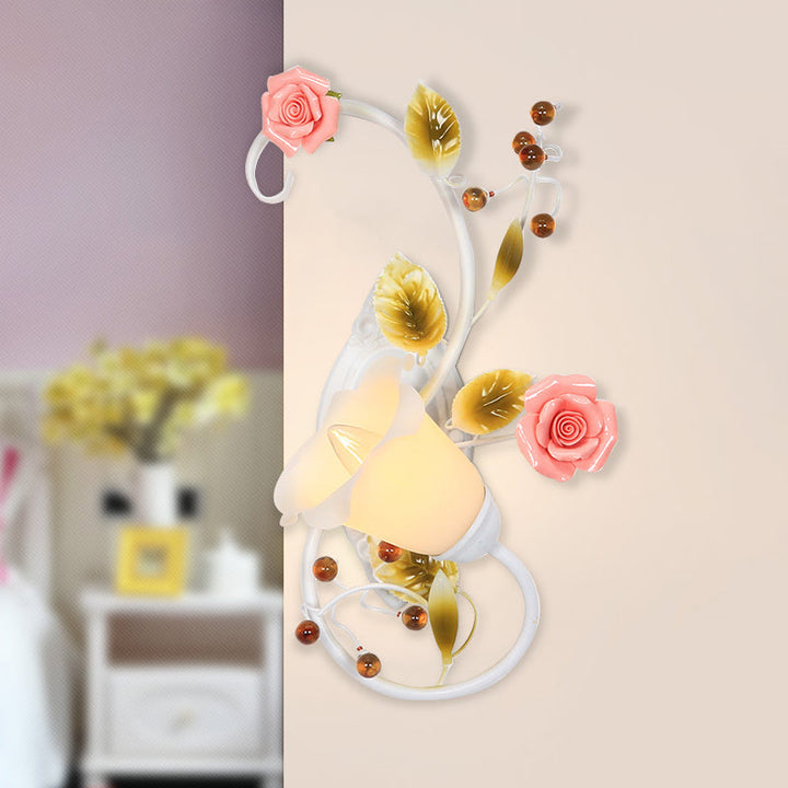 Skørter | Country curved arm wall lamp 1 bulb metal roses wall lighting in white for living room, left/right