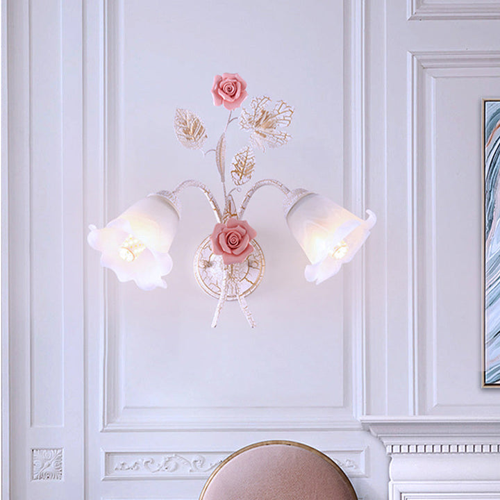 Skørter | Flared Living Room Wall Lamp Romantic Pastoral Metal 1/2 Cups White Wall Lamp Fixture with Flower Decor