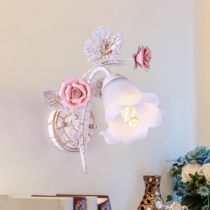 Skørter | Flared Living Room Wall Lamp Romantic Pastoral Metal 1/2 Cups White Wall Lamp Fixture with Flower Decor