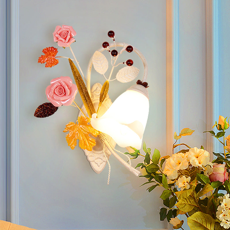 Skørter | White 1 Head Wall Sconces Country Style Metal Flower Wall Mounted Lamp for Bedroom, Left/Right