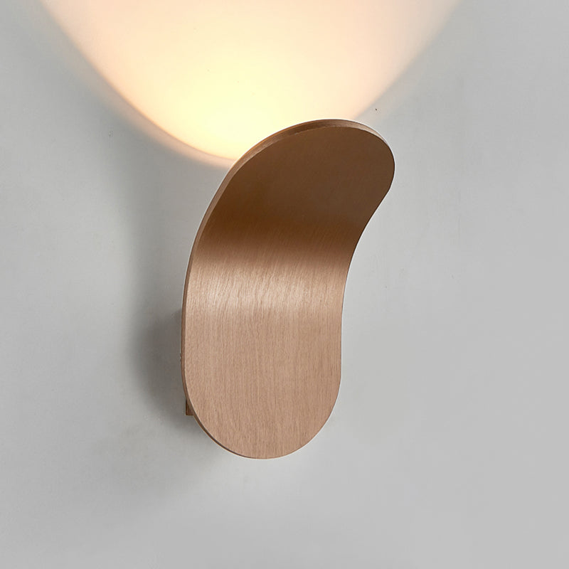 Skørter | Metal Bracket Wall Lamp Modernist LED Nightstand Wall Mount Light Fixture in Black/Gold/Coffee