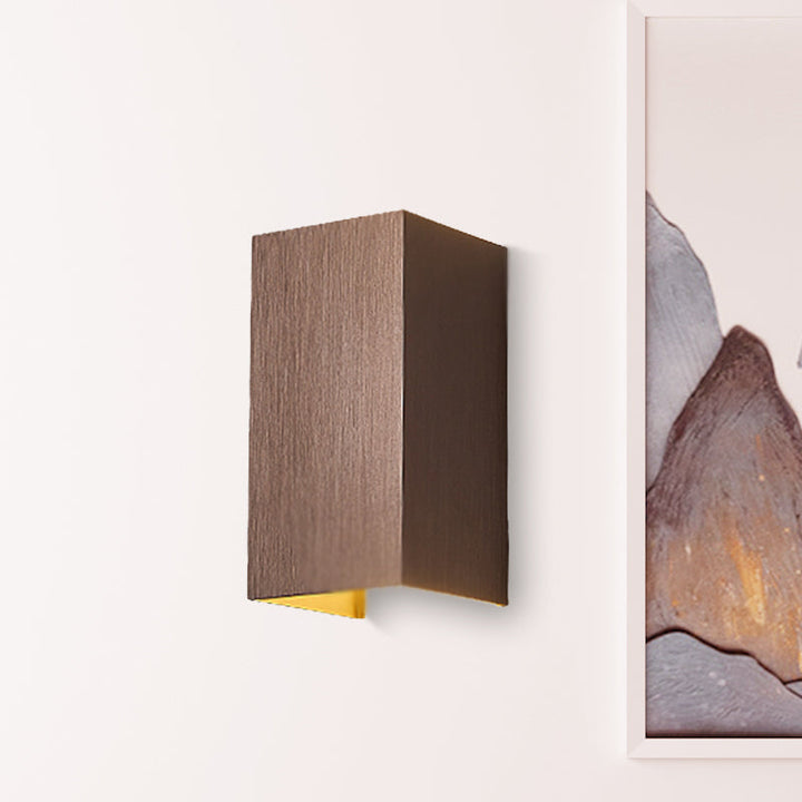 Skørter | Cuboid Up and Down LED Wall Lamp Contemporary Metal Gold/Brown/Grey Wall Light Fixture for Bedroom