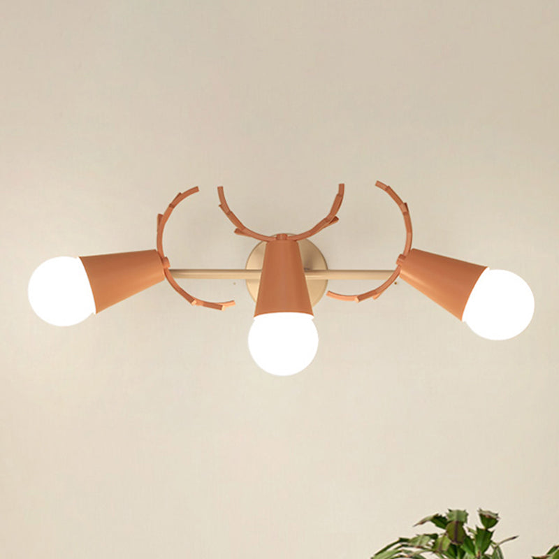 Skørter | Metallic Conical Wall Lamp with Deer Antlers Bedroom 3 Heads Nordic Undertone Wall Light