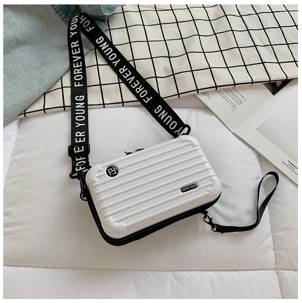 Lisslune | The stylish mini suitcase bag for all-day use