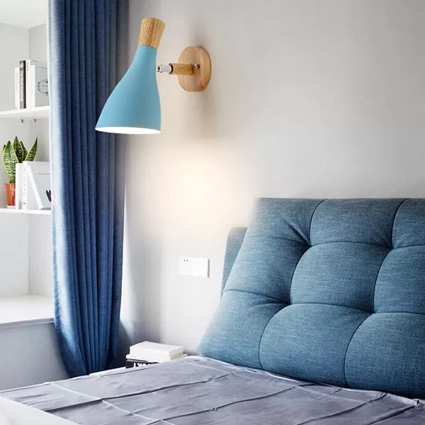 Skørter | Rotatable Nordic Bottle Wall Lamp 1 Head Metal Wall Light for Children's Room