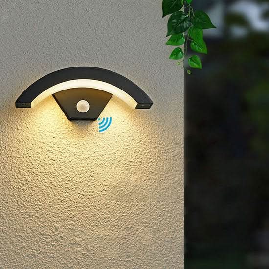 Lisslune | OVAL