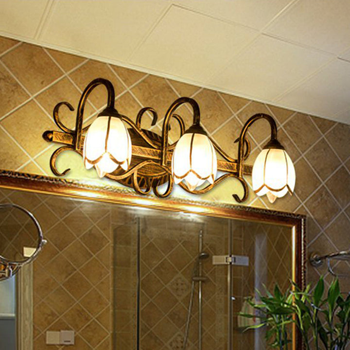 Skørter | 2/3 Lights Frosted Glass Vanity Light Fixture Traditional Antique Brass Flower Shaped Bathroom Lighting Fixture