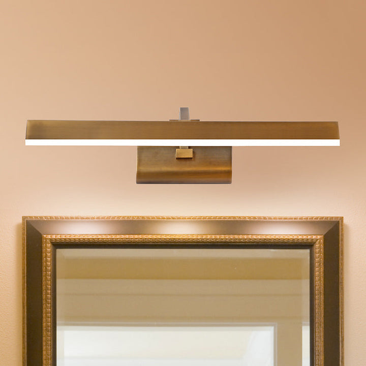 Skørter | LED Linear Vanity Lamp Traditional Brass Metal Wall Light Fixture for Bathroom in White/Warm/Natural Light, 16"/20"/24" L