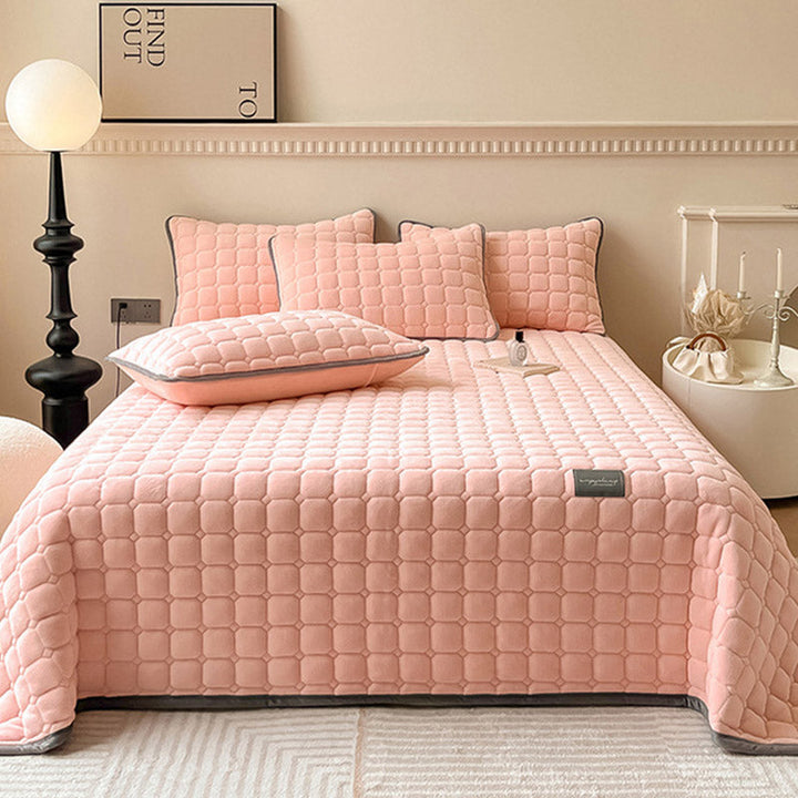 Lisslune | Modern Soft Throw Blanket with Square Texture – Stylish Fluffy Bed & Sofa Cover