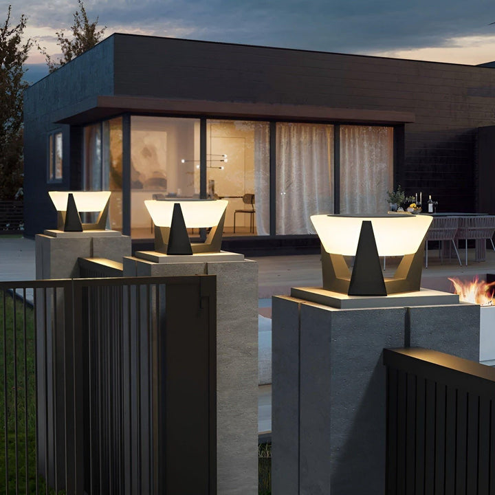 Lisslune | Luxio Solar – Luxurious Solar-Powered Japanese Garden Lamp