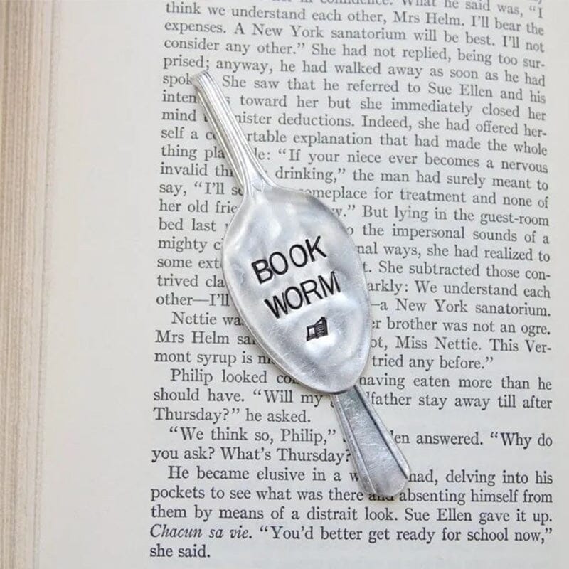 Lisslune | Funny Spoon Bookmark - perfect gift for a bookworm