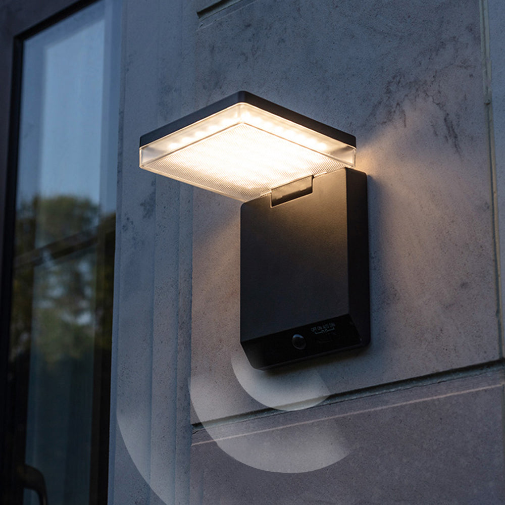 Lisslune | SensorMotion - Modern LED Outdoor Wall Light