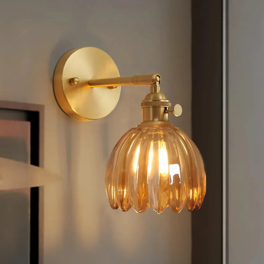 Lisslune | GlowForge - Stylish Wall Lamp with a Metallic Finish