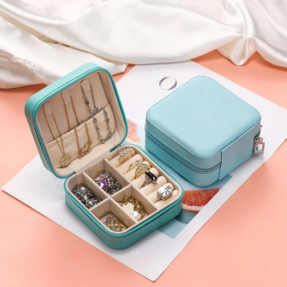 Lisslune | Portable jewelry storage box