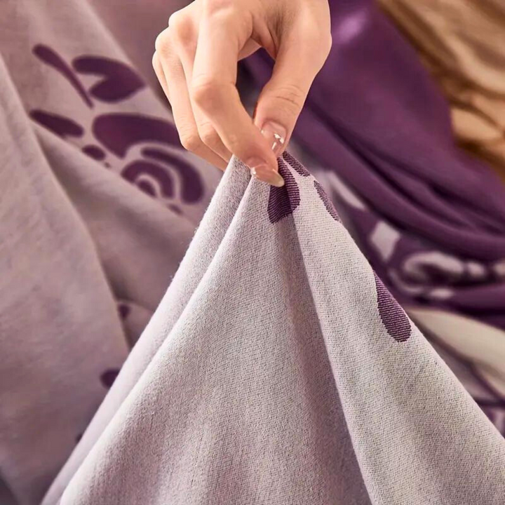 Lisslune | Bamboo Fiber Rose Cooling Blanket