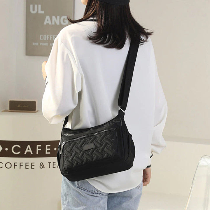 Lisslune | Classic Luxury Shoulder Bag – Elegant & Spacious Everyday Handbag
