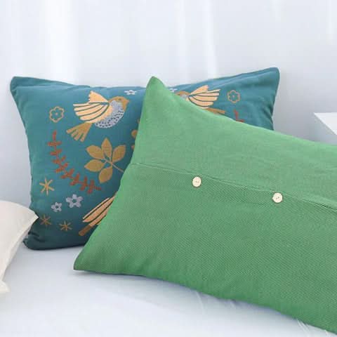 Lisslune | NEZA - Vividly printed pillowcase