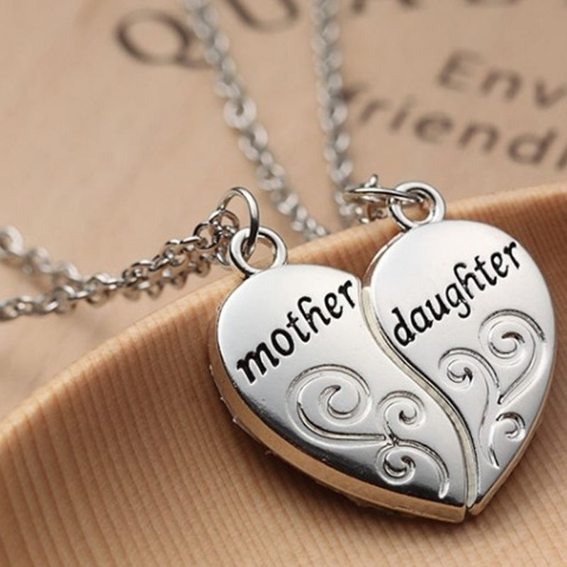 Lisslune | Mother and Daughter Heart Necklace