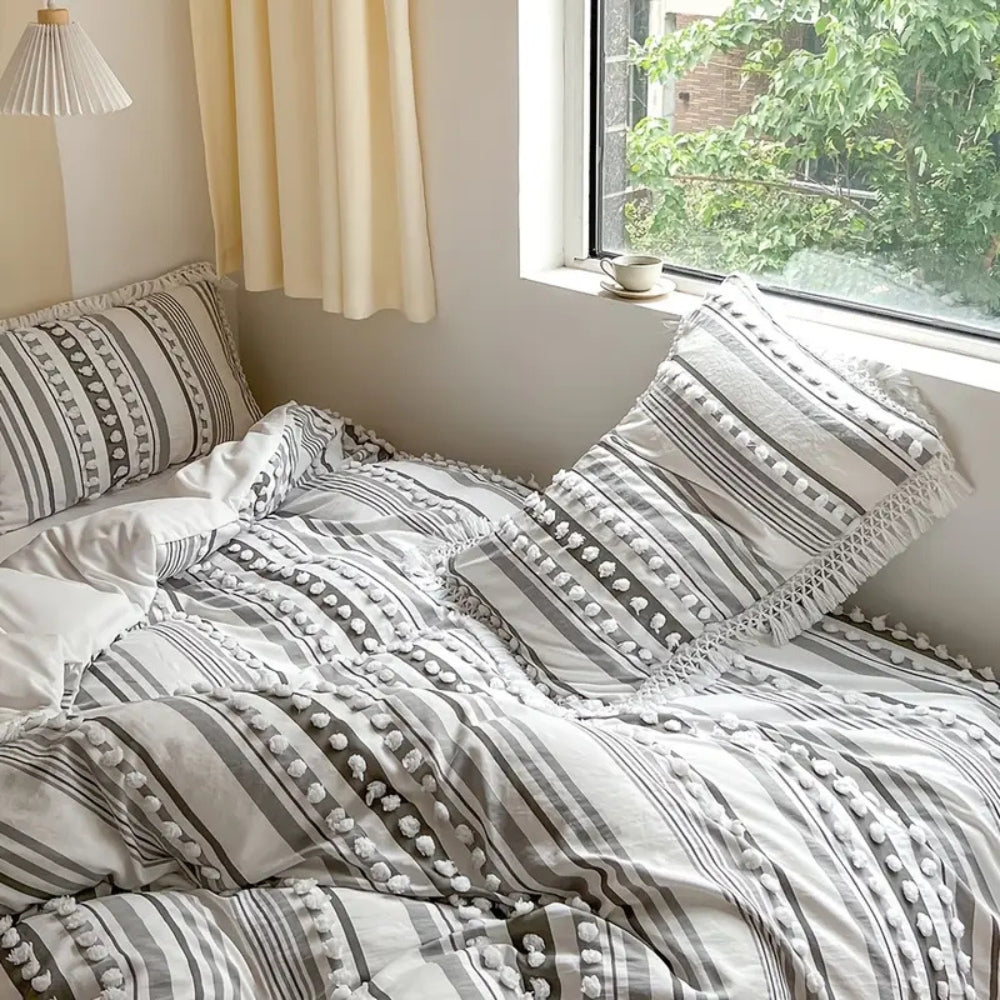Lisslune | Soft Stripe and Tassel Duvet Set | 3pcs