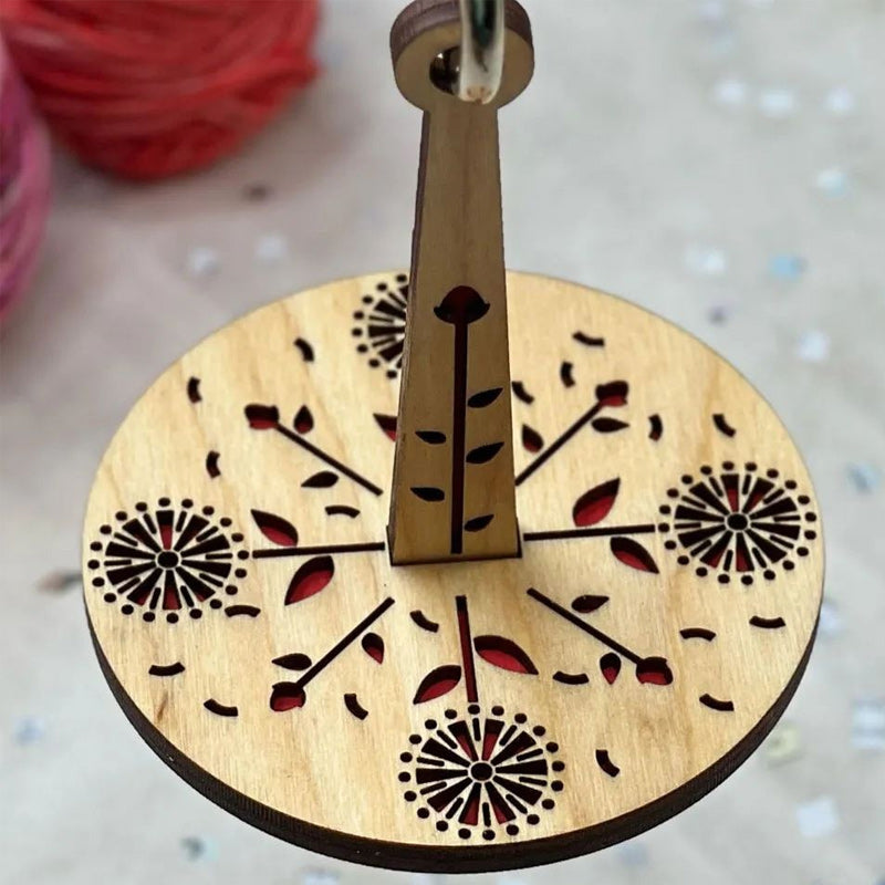 Lisslune | Wooden wrist yarn holder