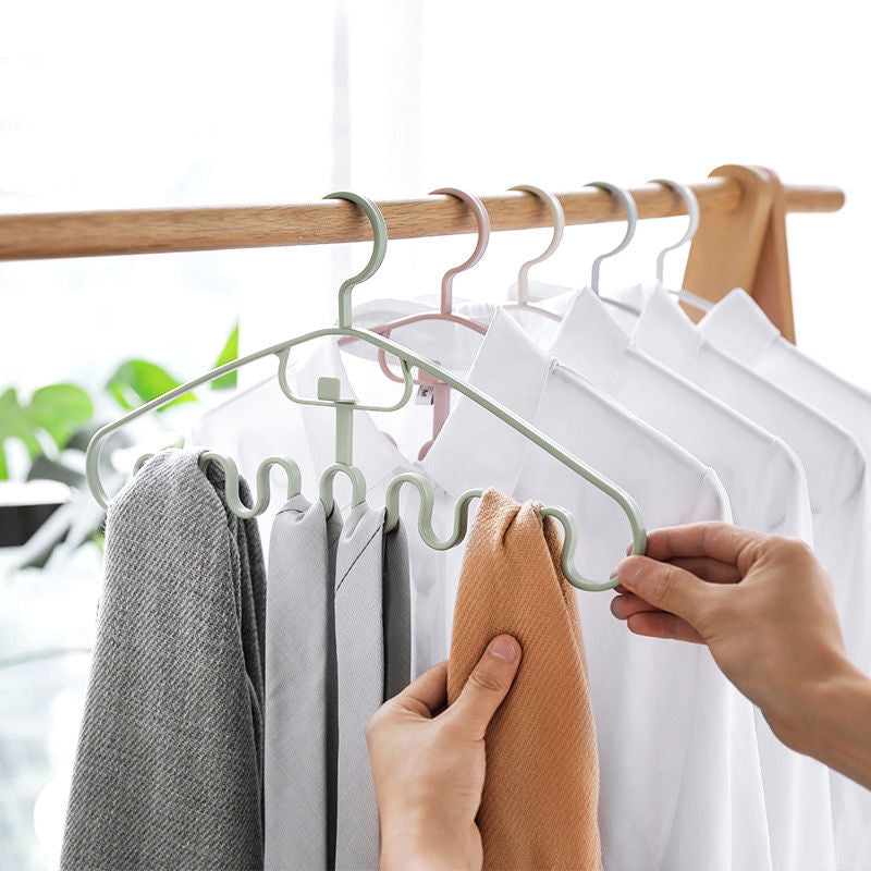 Lisslune | Japanese Space-Saving Wavy Cloth Hanger