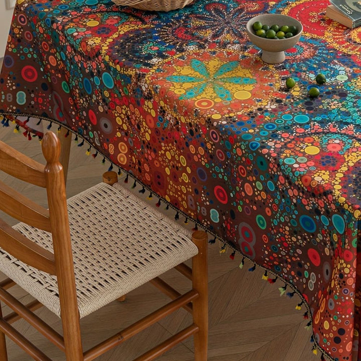 Lisslune | Hypno Bloom Tassel Tablecloth
