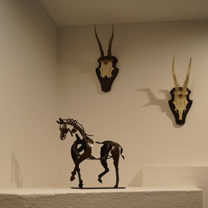 Lisslune | Hollow Horse Ornament made of Metal