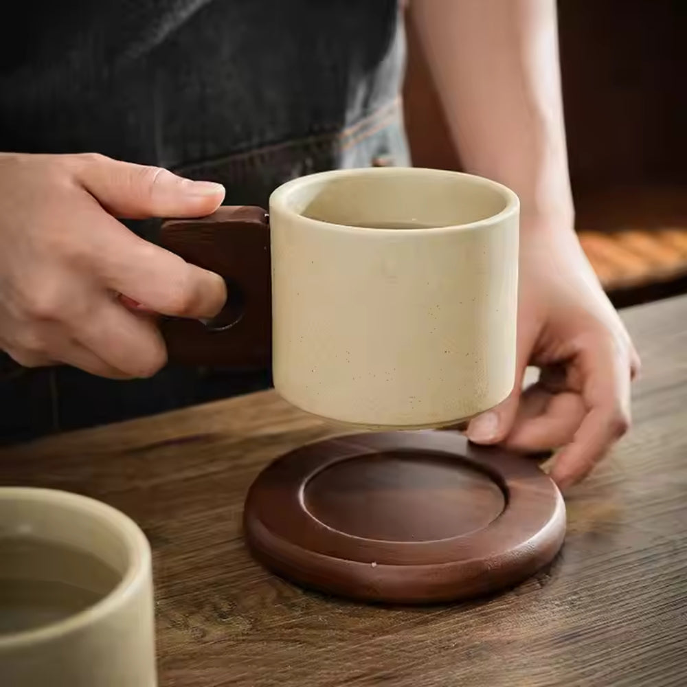 Lisslune | Modernist Ceramic Wooden Pallet Mug