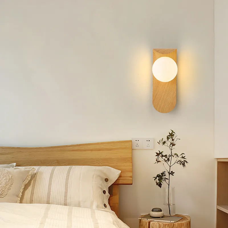 Lisslune | LuxeWood – Chic Walnut Wall Lamp for Unique Ambiances