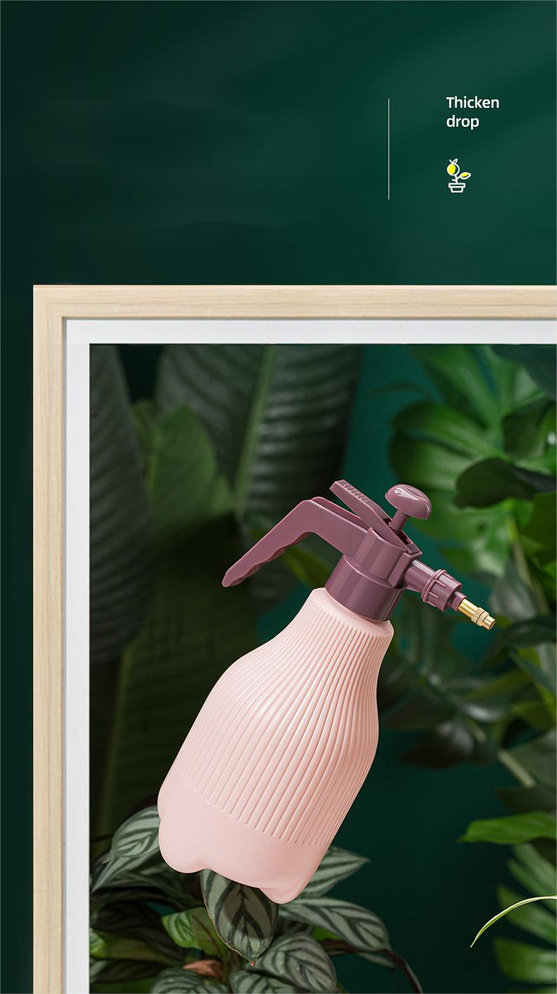 Lisslune | Nordic Spray Bottle with Pressure Pump – For Effective Plant Watering
