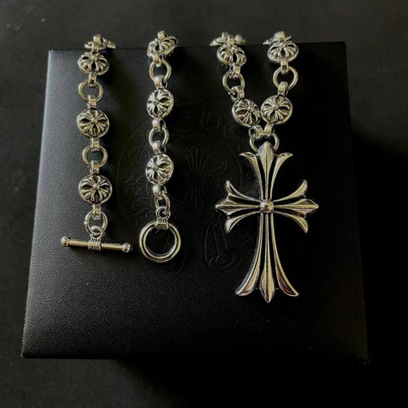 Lisslune | Gothic Cross Pendant Necklace