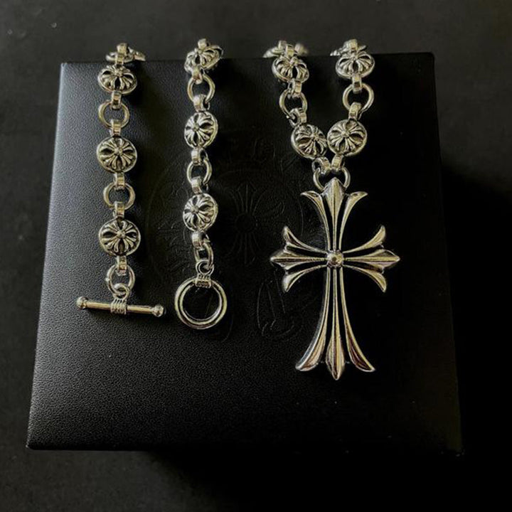 Lisslune | Gothic Cross Pendant Necklace