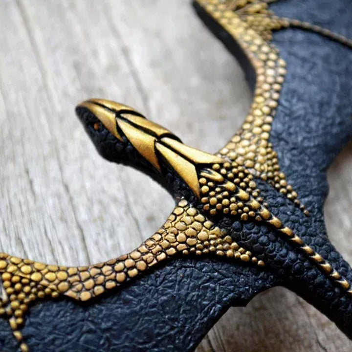 Lisslune | Flying Dragons Necklace