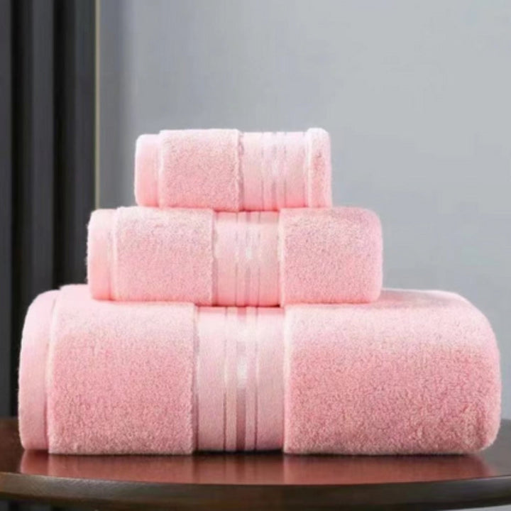 Lisslune | LuxeCloud Egyptian Cotton Towel Set for Soft Comfort