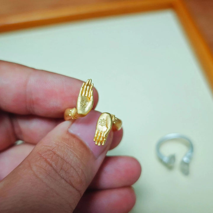 Lisslune | Fearless Wish Buddha Hand Ring - Chic Couple Gift