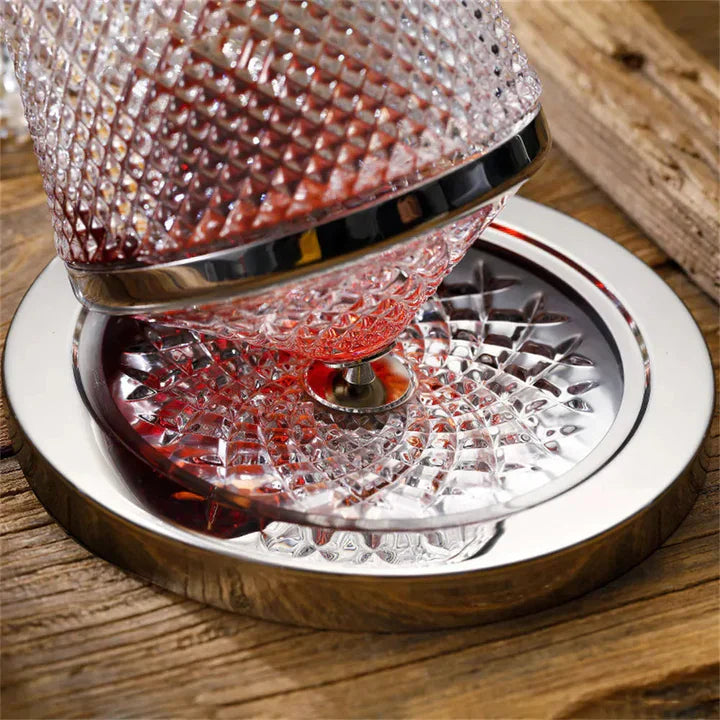 Lisslune | UniqueRotating - Crystal carafe with diamond pattern
